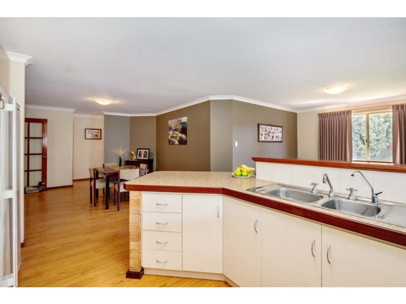 6 Dakota Close, West Busselton WA 6280