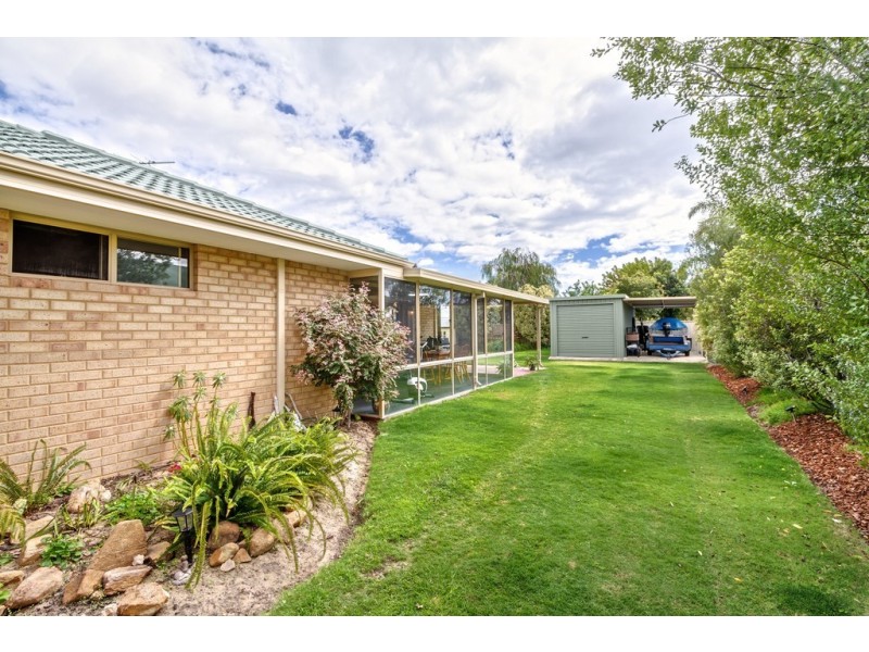 6 Dakota Close, West Busselton WA 6280