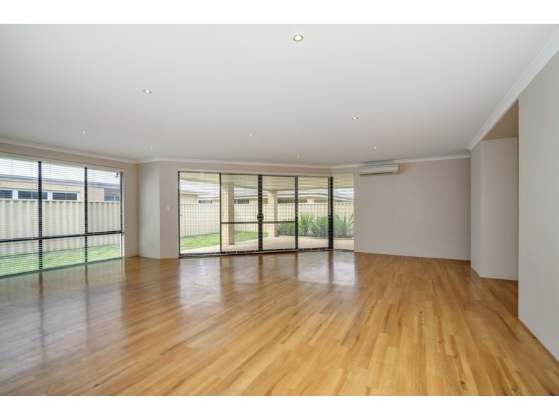 17 Wagon Entrance, Broadwater WA 6280