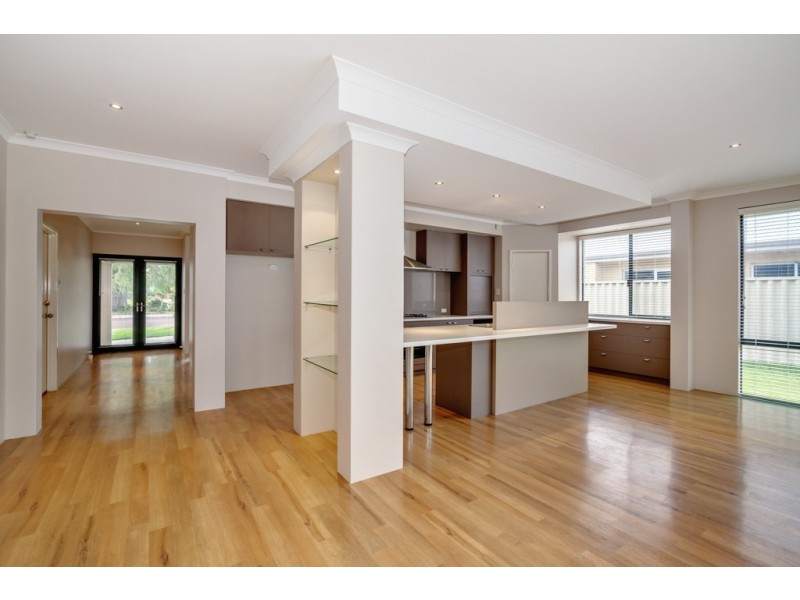 17 Wagon Entrance, Broadwater WA 6280