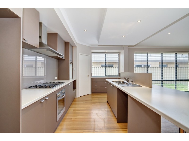 17 Wagon Entrance, Broadwater WA 6280