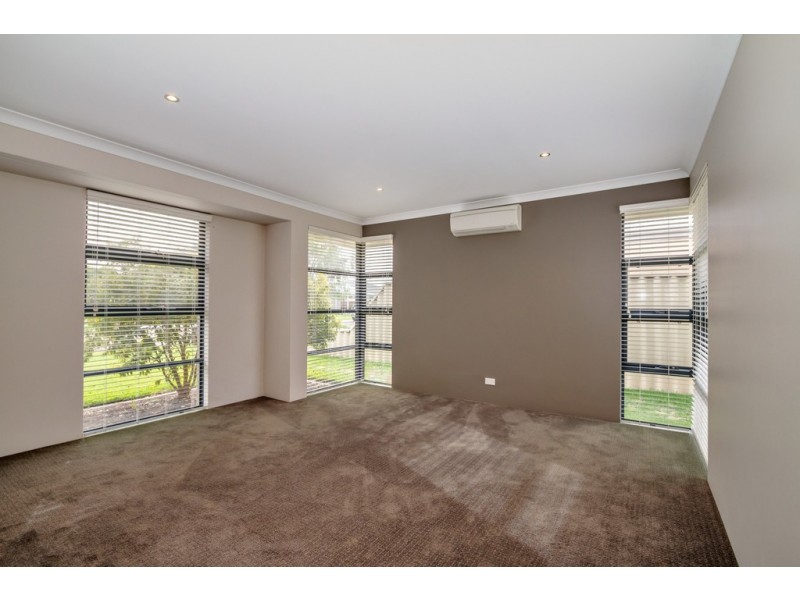 17 Wagon Entrance, Broadwater WA 6280