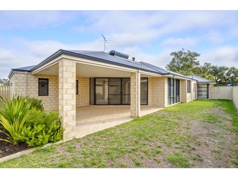 17 Wagon Entrance, Broadwater WA 6280