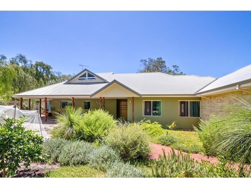 37 Angus Close, Bovell WA 6280