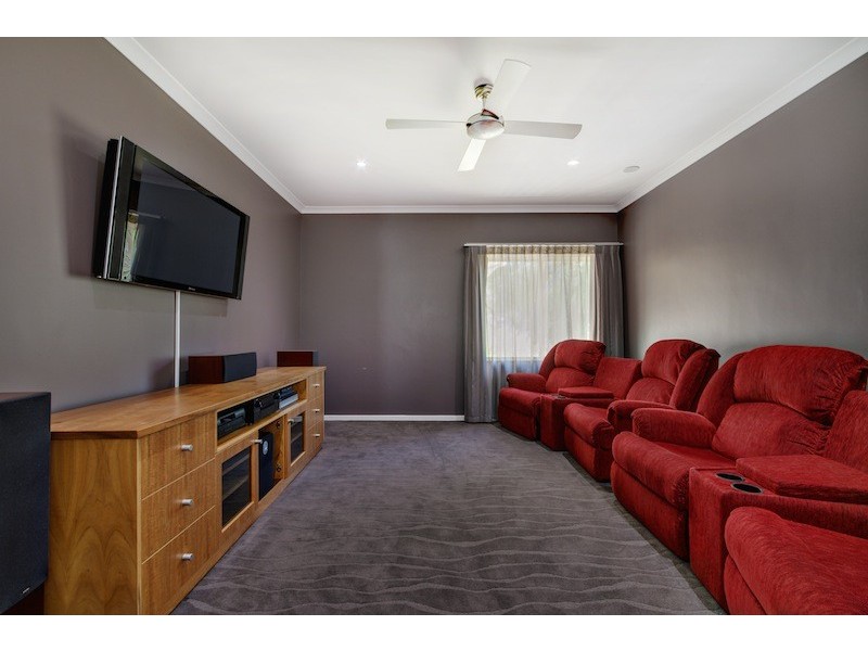 37 Angus Close, Bovell WA 6280