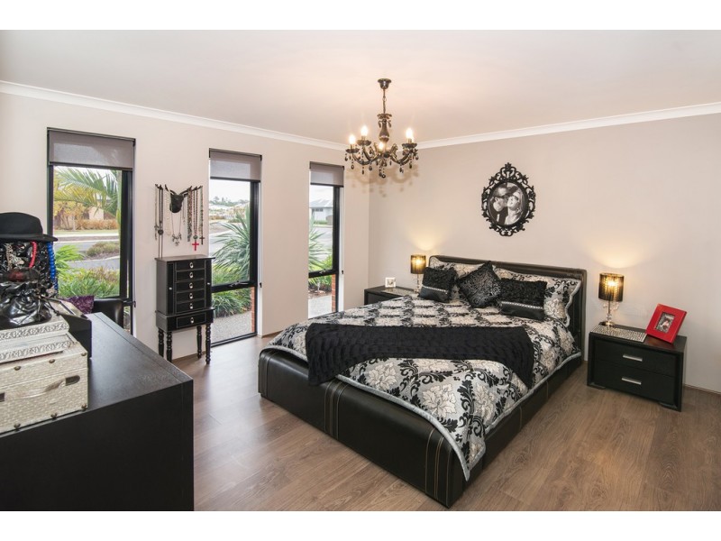 5 Garrigue Gardens, Yalyalup WA 6280