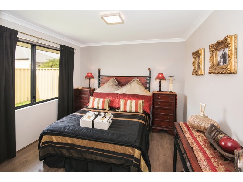 5 Garrigue Gardens, Yalyalup WA 6280