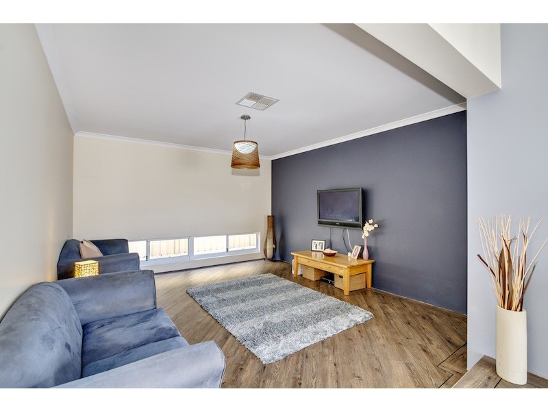 12 Blue Manna Mews, Geographe WA 6280