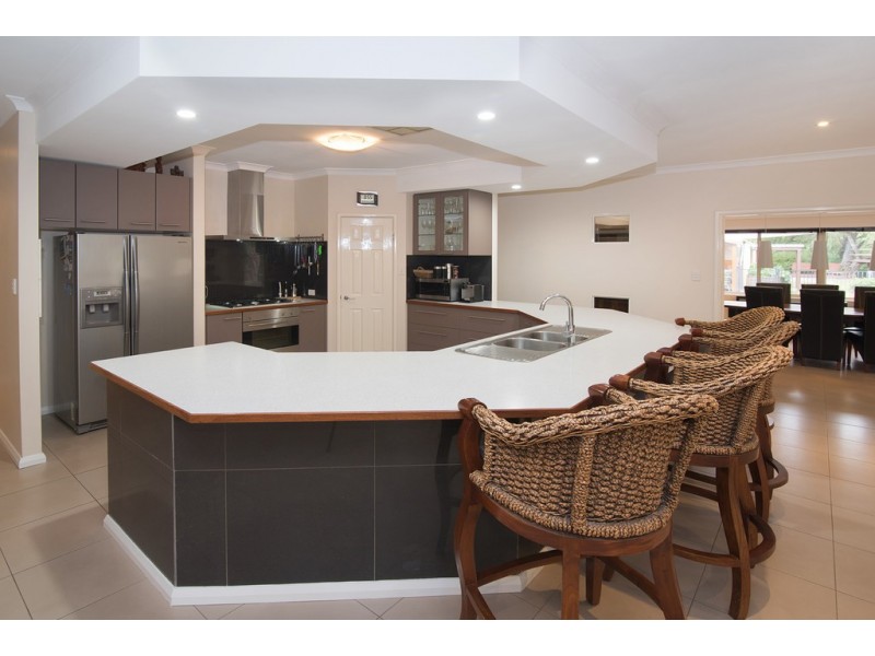 9 Bullock Court, Bovell WA 6280