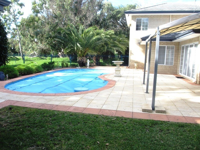 7 Links Court, Busselton WA 6280