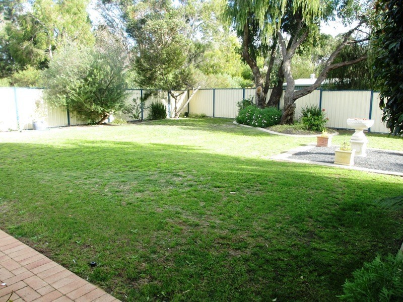 7 Links Court, Busselton WA 6280