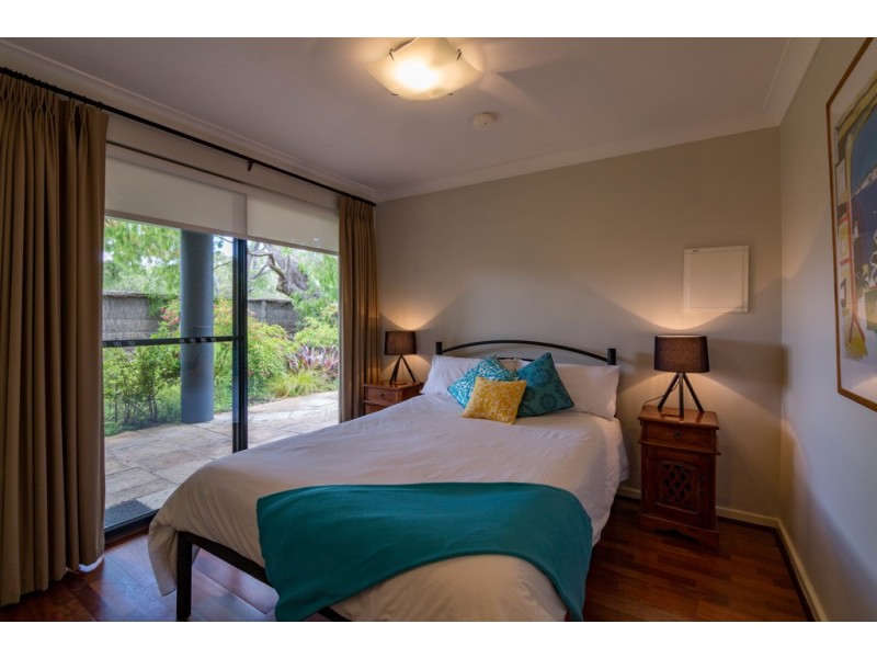 3/12 Little Colin Street, Broadwater WA 6280
