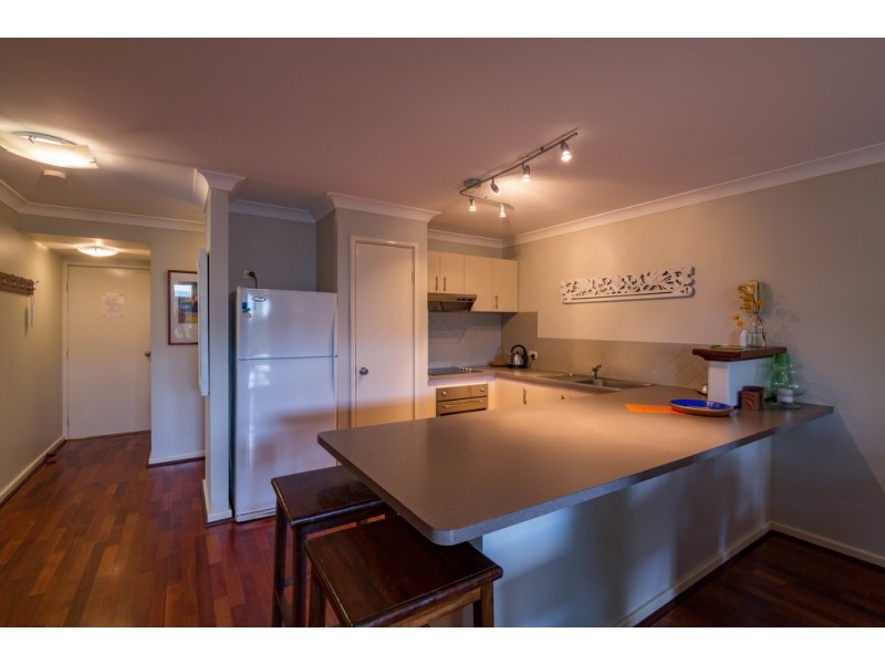 3/12 Little Colin Street, Broadwater WA 6280