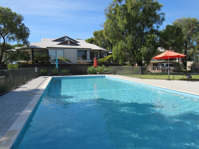 3/12 Little Colin Street, Broadwater WA 6280