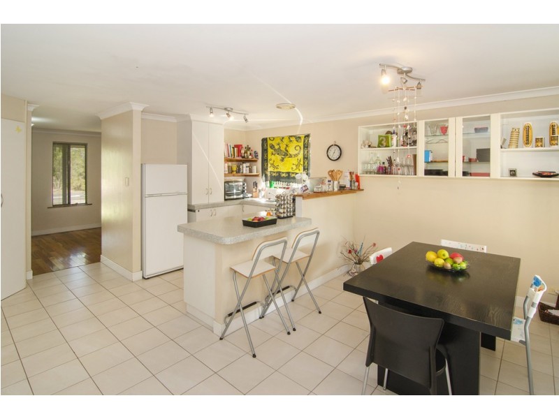 114 College Avenue, West Busselton WA 6280