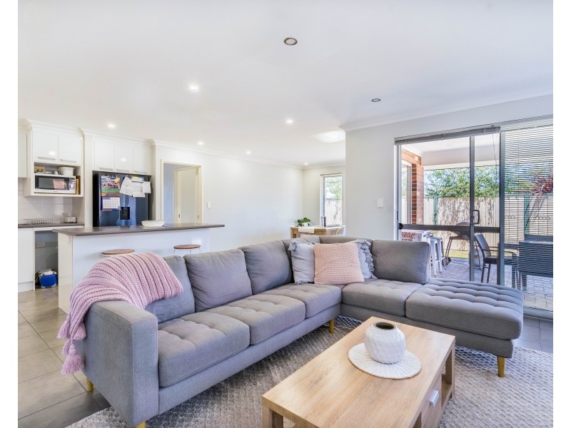 19 Paterson Drive, Yalyalup WA 6280