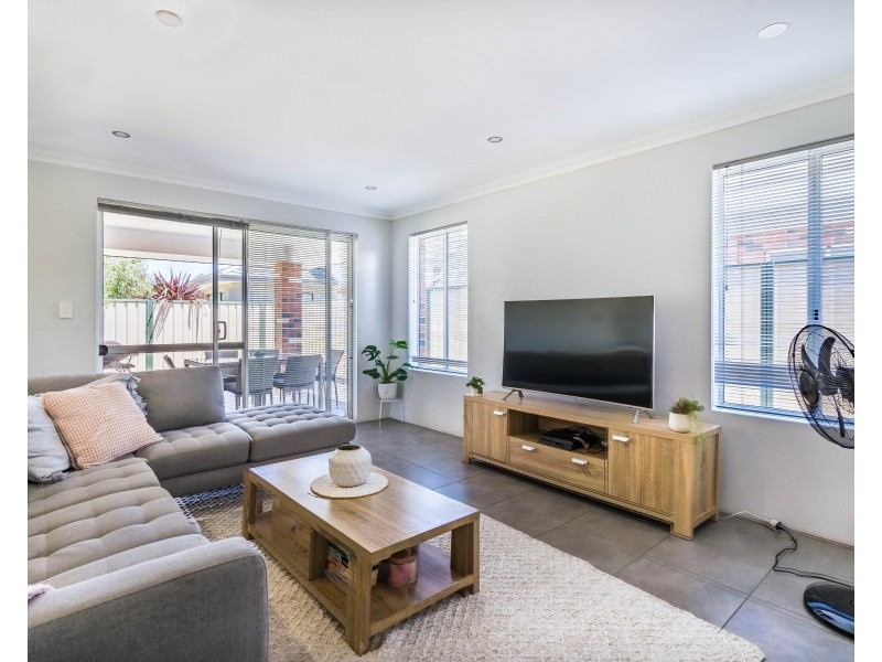 19 Paterson Drive, Yalyalup WA 6280