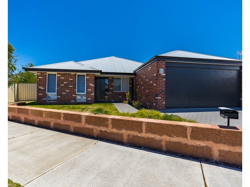 19 Paterson Drive, Yalyalup WA 6280