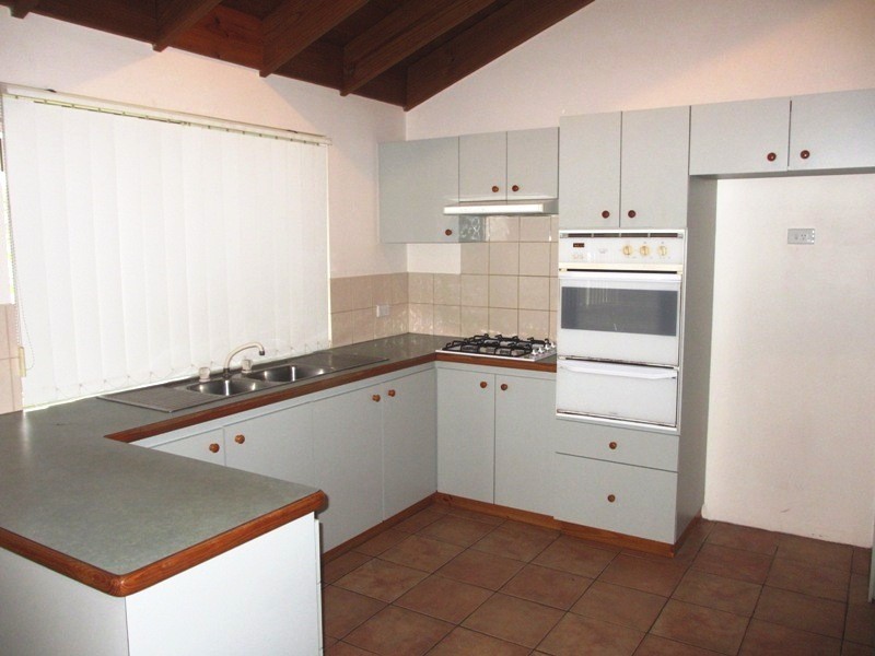 8 Swallow Cove, Dunsborough WA 6281