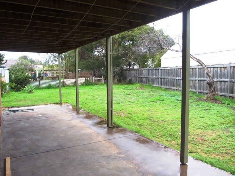 8 Swallow Cove, Dunsborough WA 6281