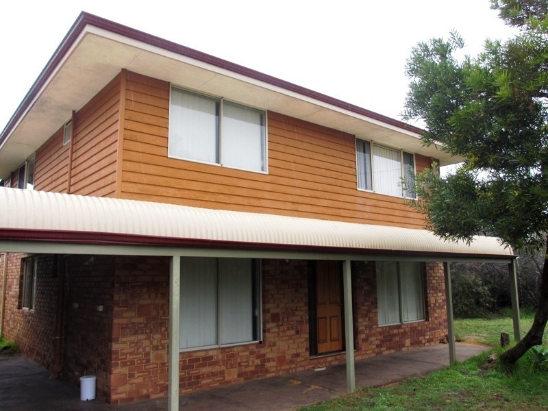 8 Swallow Cove, Dunsborough WA 6281