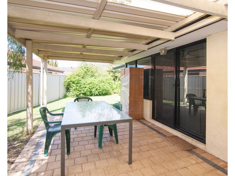 1 Falcon Drive, Broadwater WA 6280