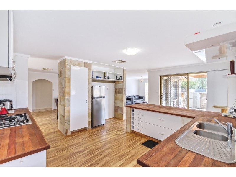 2 Donald Way, Geographe WA 6280