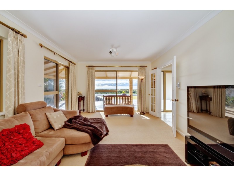 1058 Geographe Bay Road, Geographe WA 6280