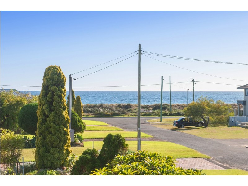 21 Hovea Crescent, West Busselton WA 6280
