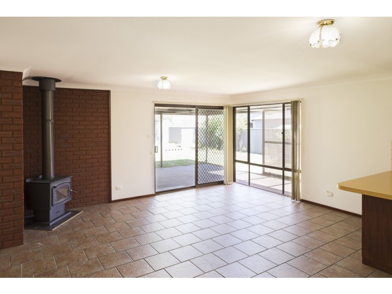 15 Maryllia Road, Broadwater WA 6280