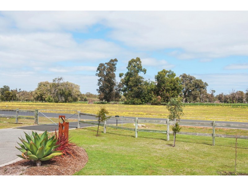 72 Nash Drive, Vasse WA 6280