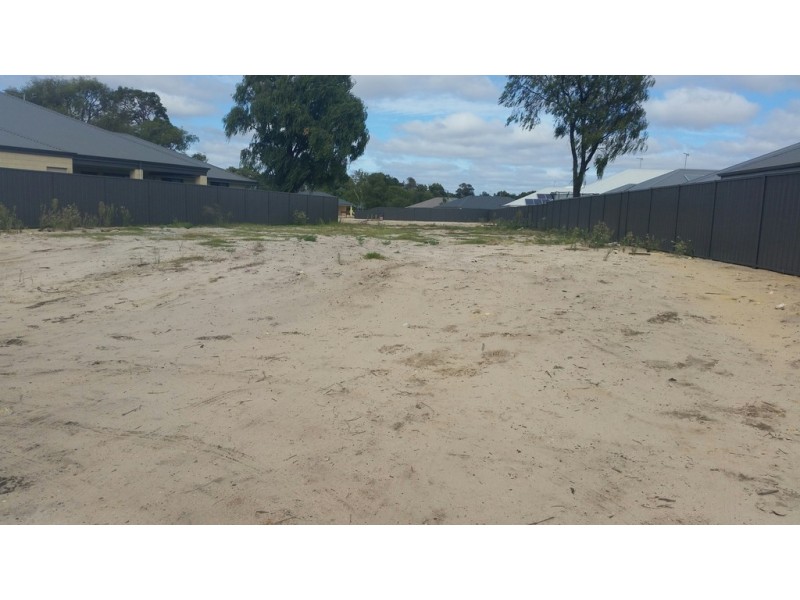 91 Clydebank Avenue, West Busselton WA 6280