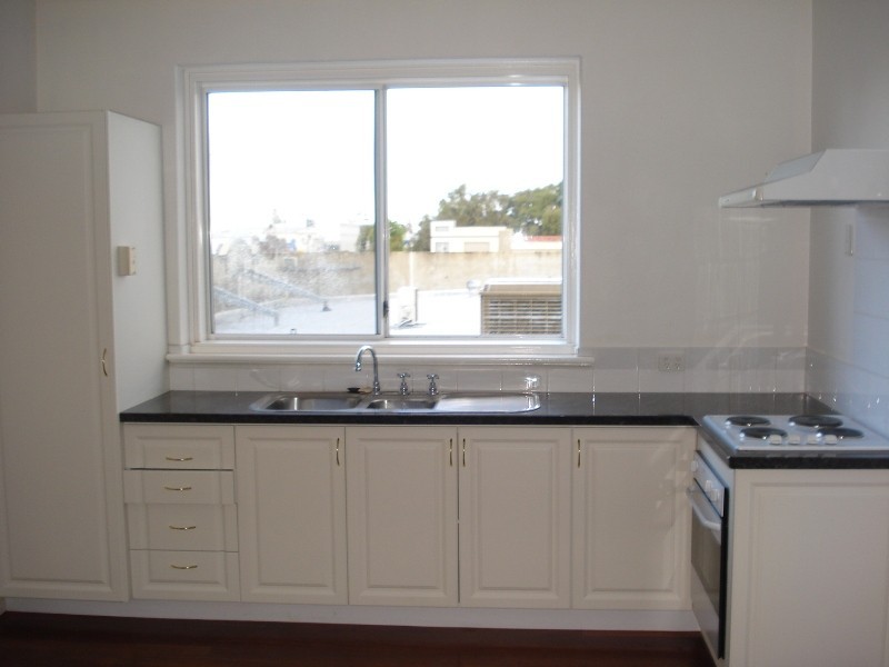 8A Queen Street, Busselton WA 6280