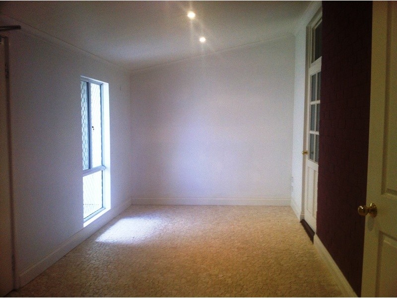 8A Queen Street, Busselton WA 6280