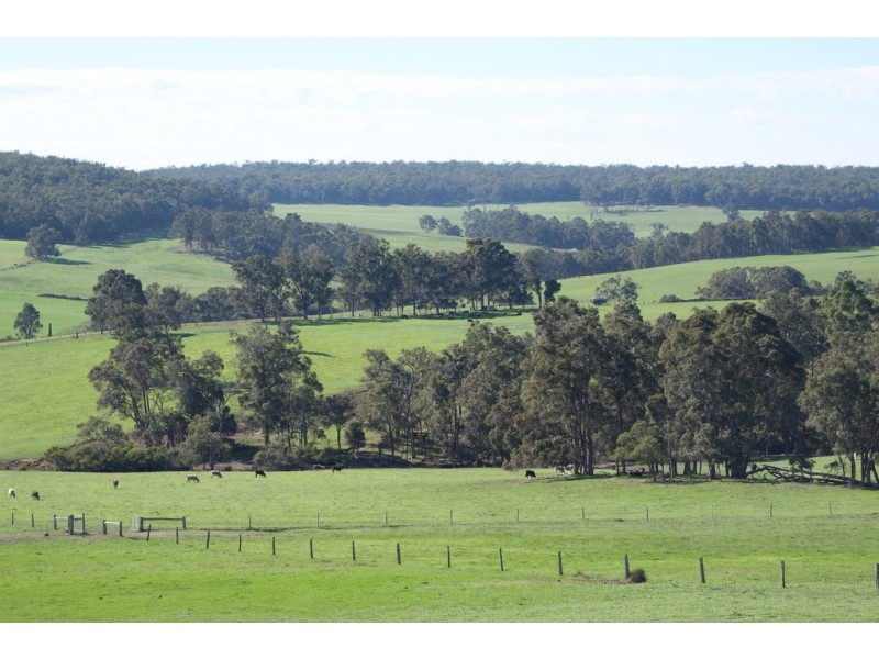 multiple lots Prater Road, Walsall WA 6280