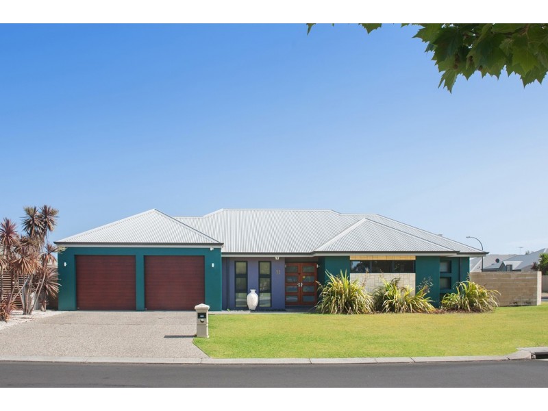 11 Higgins Drive, Broadwater WA 6280