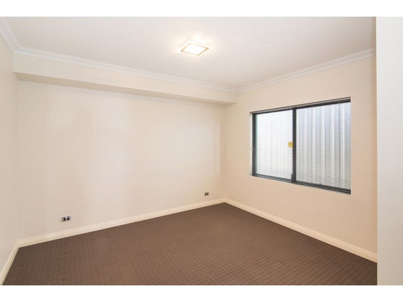 11 Higgins Drive, Broadwater WA 6280