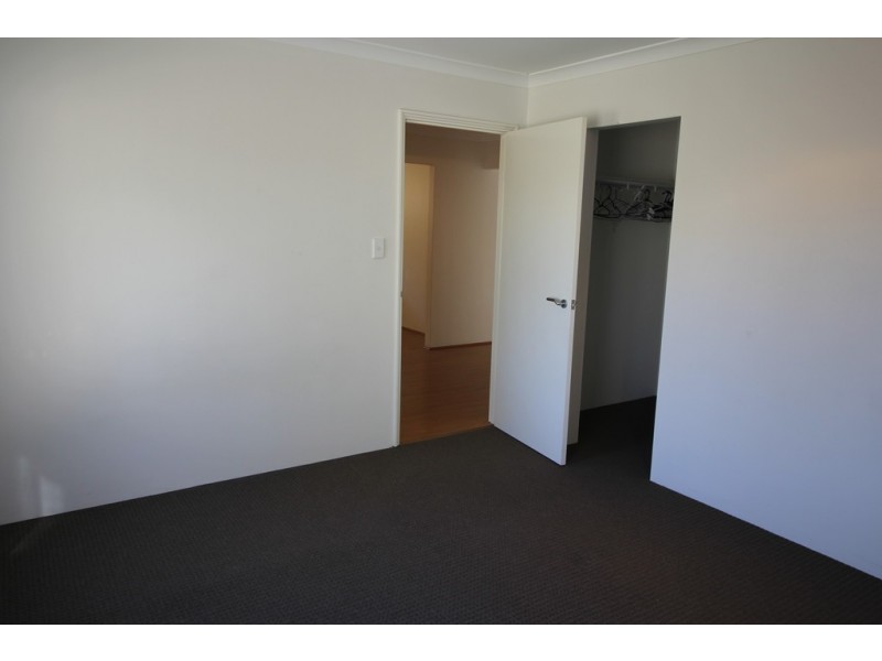 6 Flinders Crescent, Busselton WA 6280