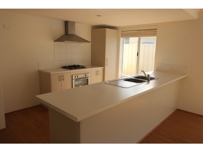 6 Flinders Crescent, Busselton WA 6280