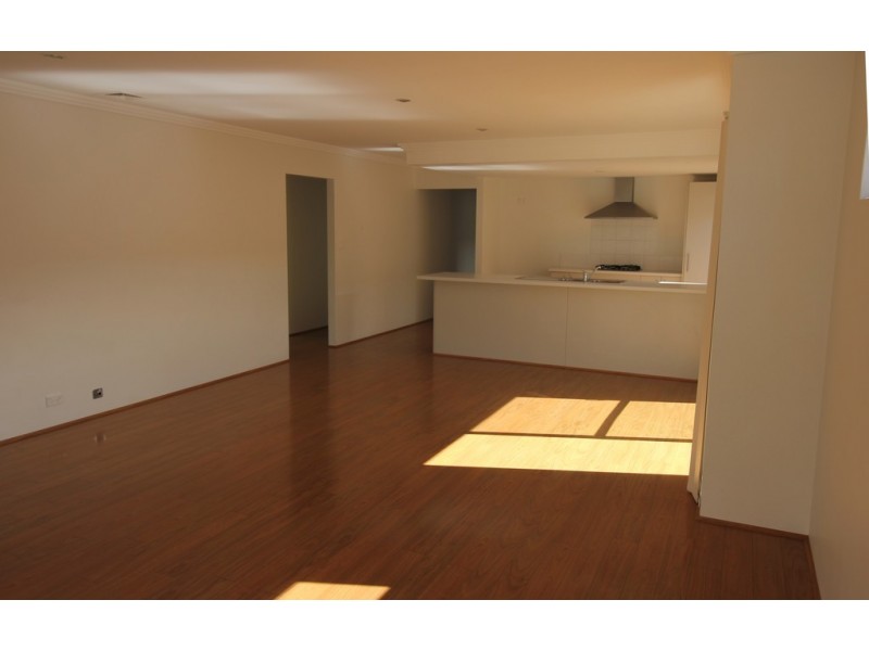 6 Flinders Crescent, Busselton WA 6280