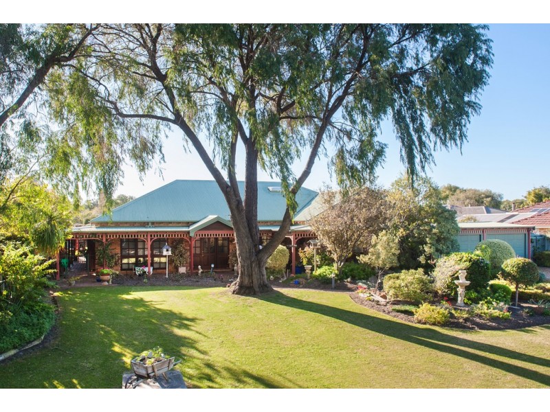 11 Princep Street, Geographe WA 6280