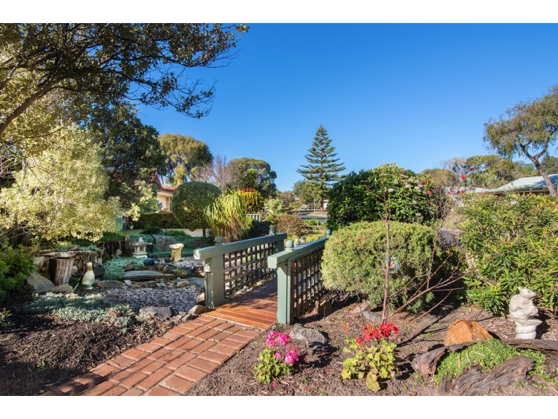 11 Princep Street, Geographe WA 6280