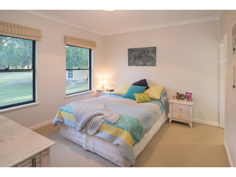 37 Forest Court, Reinscourt WA 6280