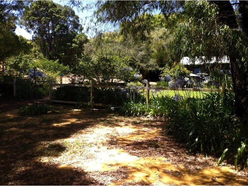 74 Abbeys Farm Road, Yallingup WA 6282