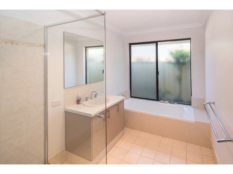 3 Crouchley Court, Broadwater WA 6280