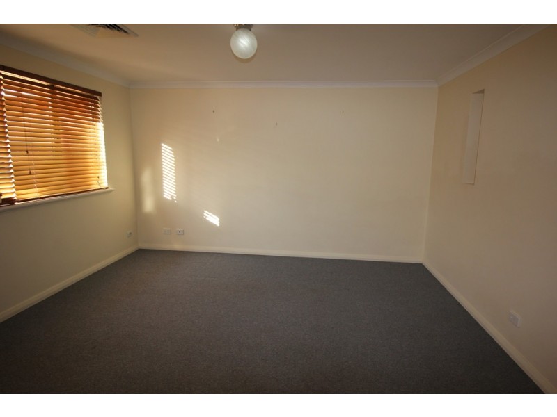 8 Clover Crescent, Busselton WA 6280
