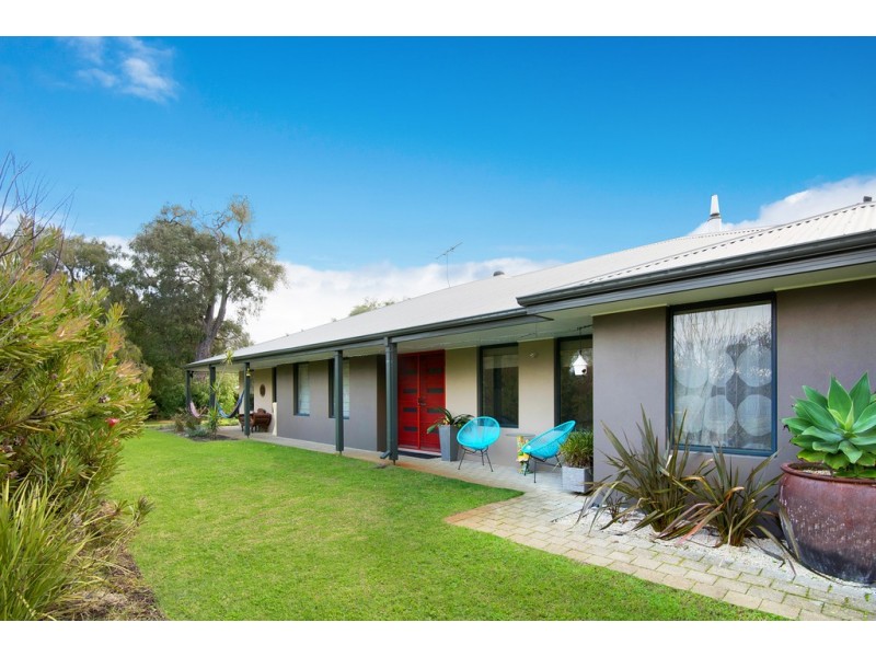 14 Lindsay  Drive, Yalyalup WA 6280