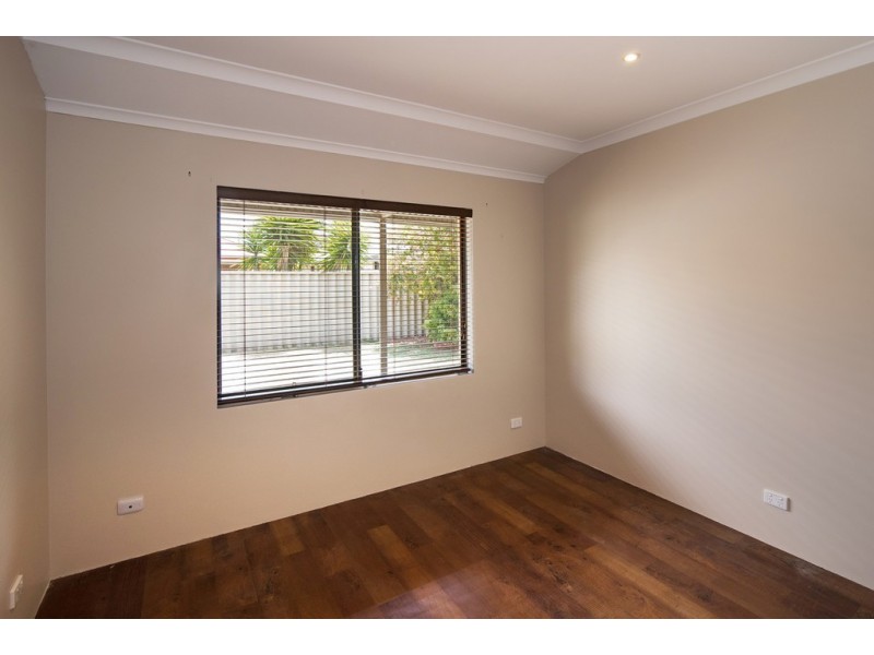 10 Kooljak Road, Broadwater WA 6280