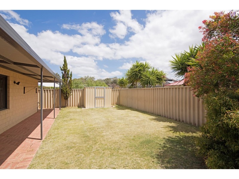 10 Kooljak Road, Broadwater WA 6280