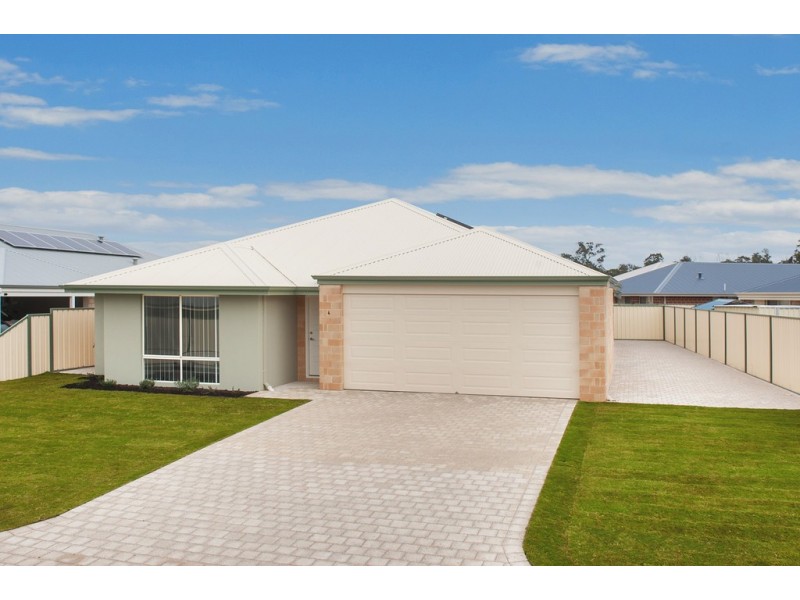 4 Murray Street, Yalyalup WA 6280